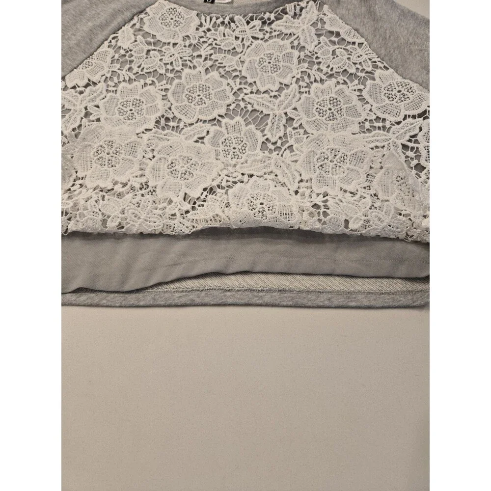 ​H&M Divided Grey Sweatshirt M White Floral Lace Overlay Raglan Pullover Crochet